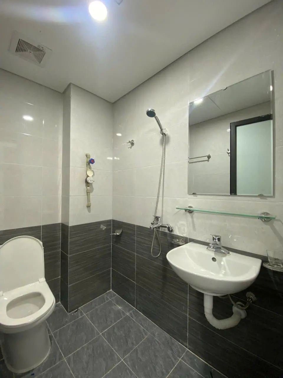 P604 - Căn hộ Studio ban công rộng, nội thất đầy đủ