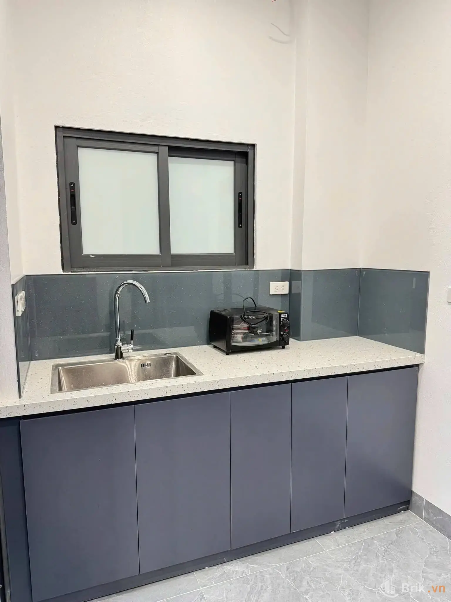 P101 - Căn hộ Studio mới, ngõ rộng, nội thất đầy đủ