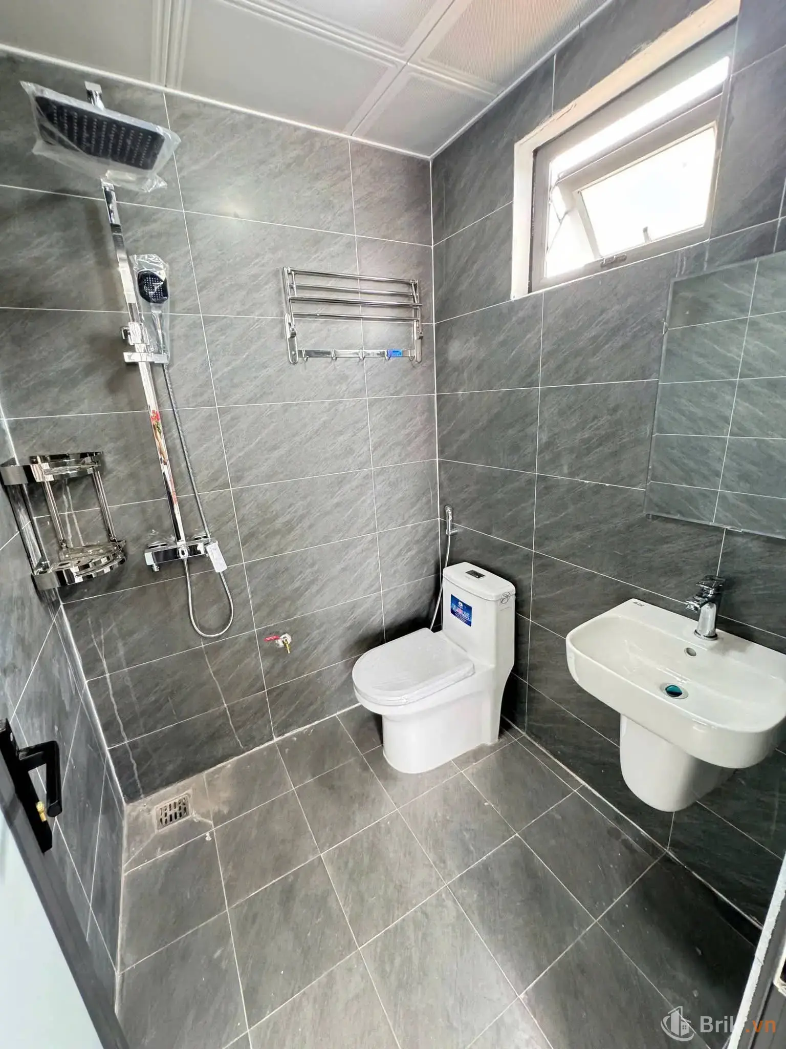 P101 - Căn hộ Studio mới, ngõ rộng, nội thất đầy đủ