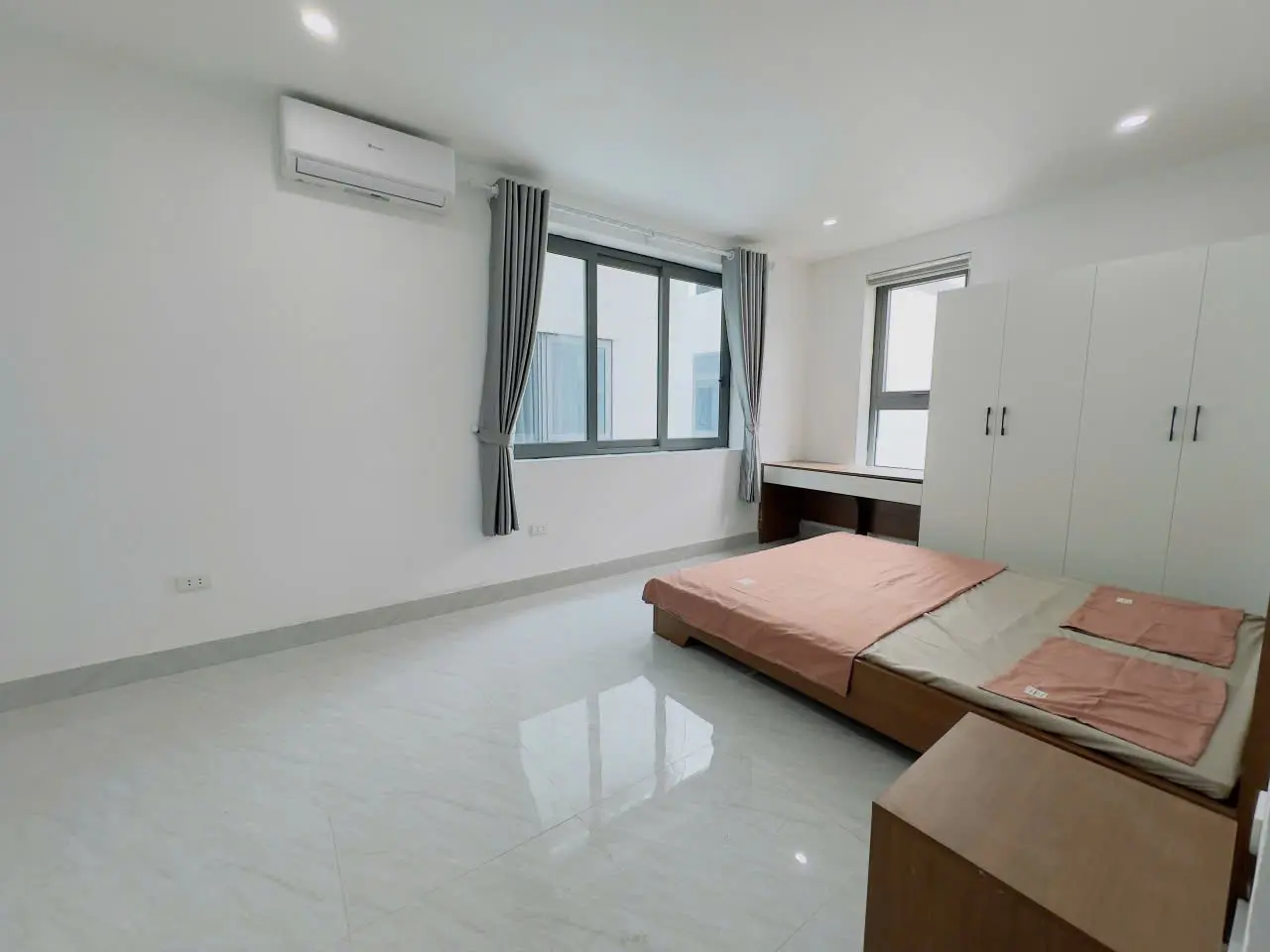 P303 - Căn hộ Studio mới đầy đủ nội thất